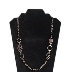 Silver Toned Metal Ovals and Circles Filigree Design Cable Link Chain Necklace